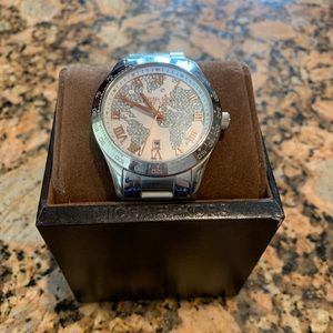 Michael Kors Layton watch w/ Crystal World design
